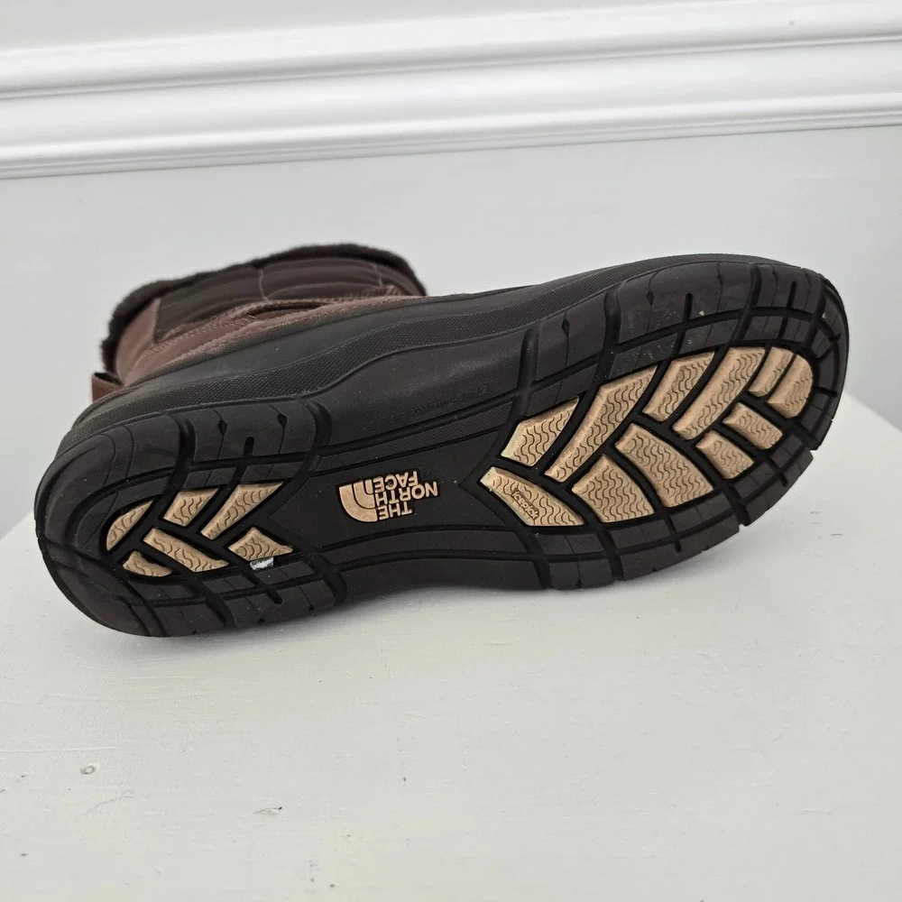The North Face Women Chilkat III Waterproof Pull-On Boot 10 Brown Winter Outdoor